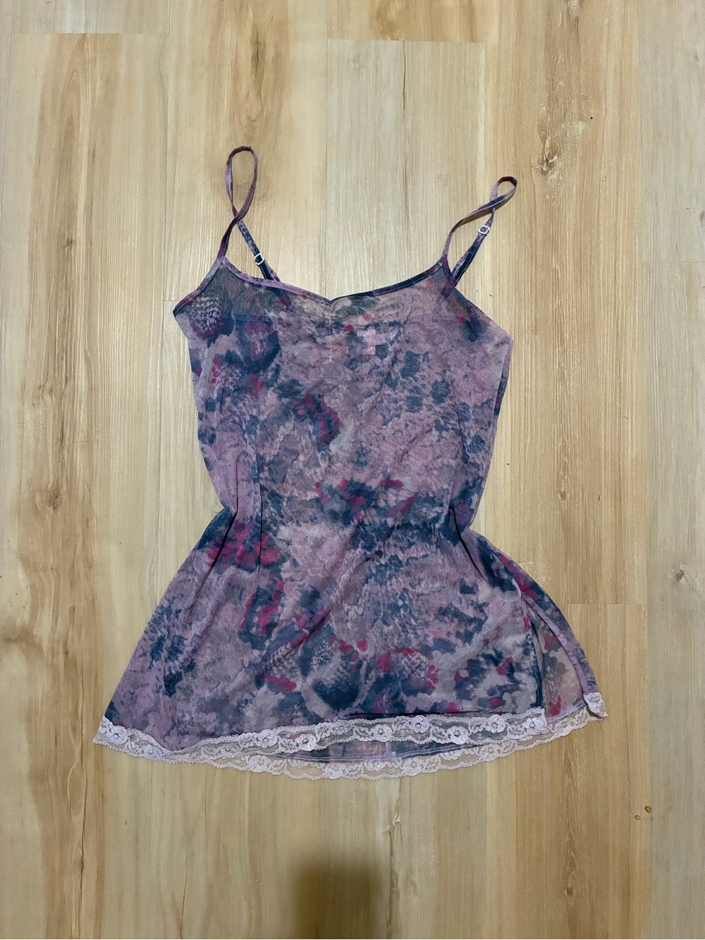 2000s Victoria's Secret Pink and Purple Tie-Dye Lace-Trim Cami